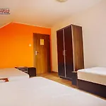 Farm stay Owocowy Raj Nad Zalewem *