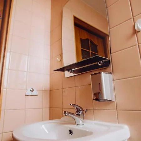 Owocowy Raj Nad Zalewem Lantgård Modla Krolewska