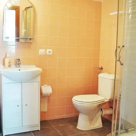 Owocowy Raj Nad Zalewem Modla Krolewska