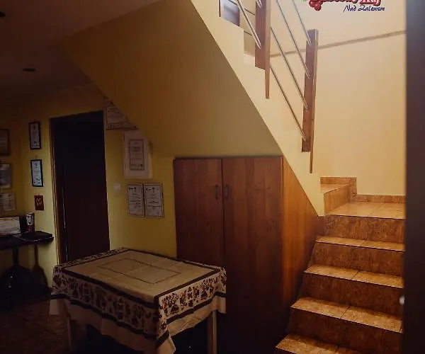 Owocowy Raj Nad Zalewem Modla Krolewska