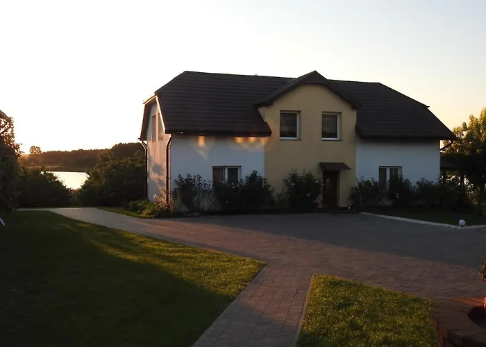 Owocowy Raj Nad Zalewem Modla Krolewska