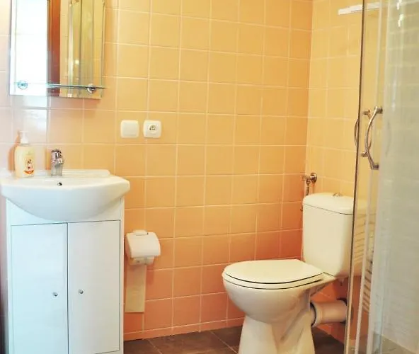 Owocowy Raj Nad Zalewem Modla Krolewska